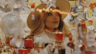 Clödie - Christmas Time In The City (Official Video 2022)