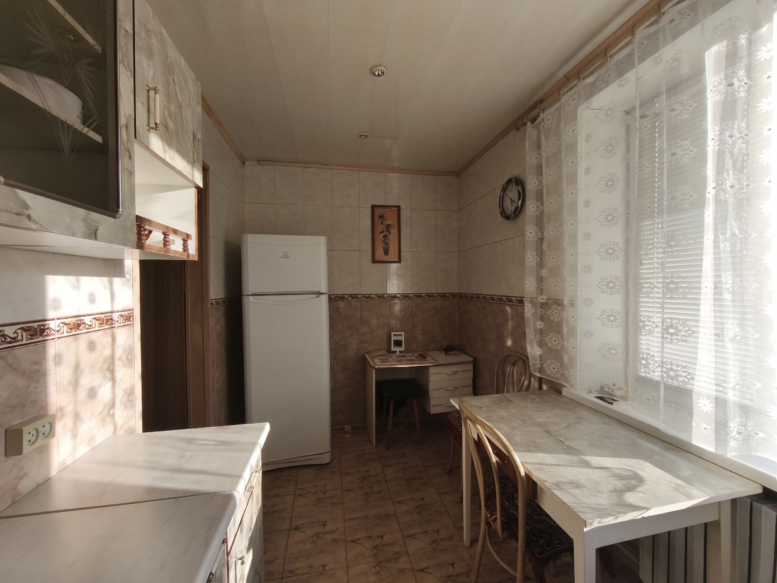 Продам 1 комнатную квартиру в г.Макеевка (Ханженково, микрорайон Первомайский, ориентир -магазин Космос) ✅ Площадь 32 кв.м ✅ 6/9 этаж, не угловая ✅ установлены пластиковые окна,балкон застеклен ✅ установлен кондиционер ✅ вода по графику 🔷Мебель и техника остаётся 💵 Стоимость 1 800 000 + услуги АН ⚠️ к продаже...